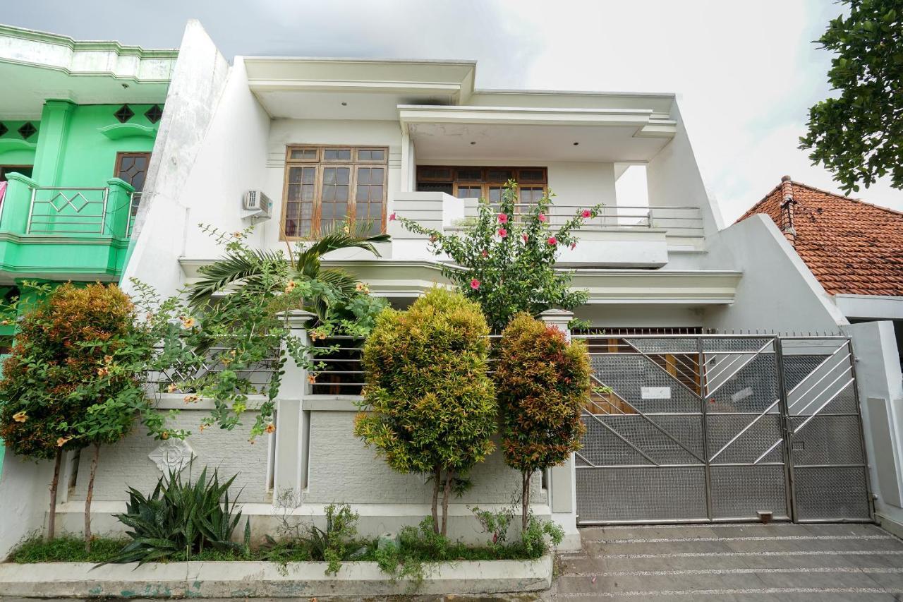 Bumi Banyu Bening Syariah By Ecommerceloka Surabaya Exterior foto